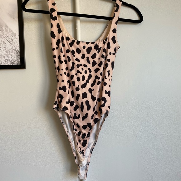 Princess Polly Tops - Princess Polly Bodysuit Leopard